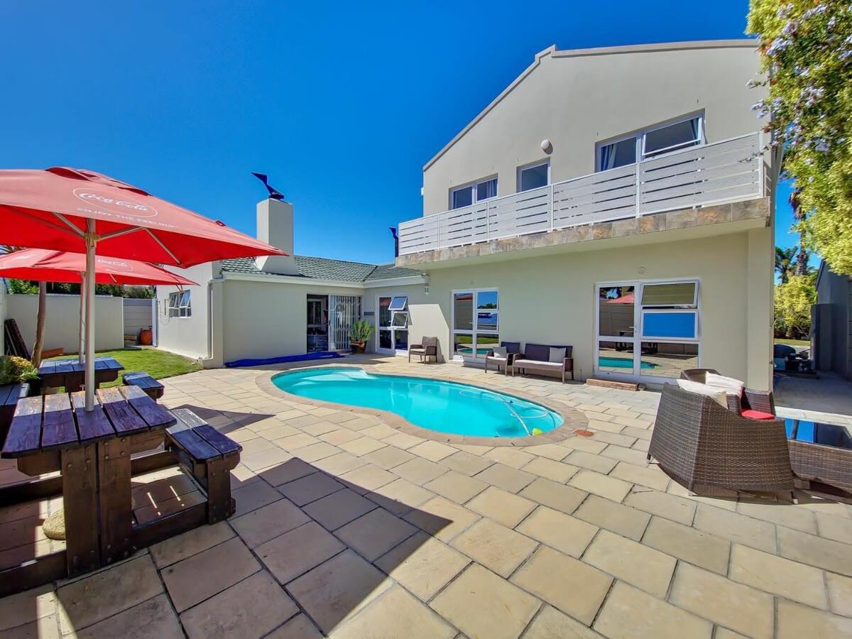 Tranquil Family Escape: Pool Balcony * Kapstadt