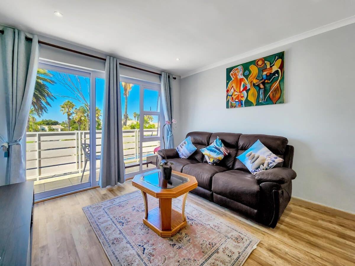 Tranquil Family Escape: Pool Balcony * Kapstadt