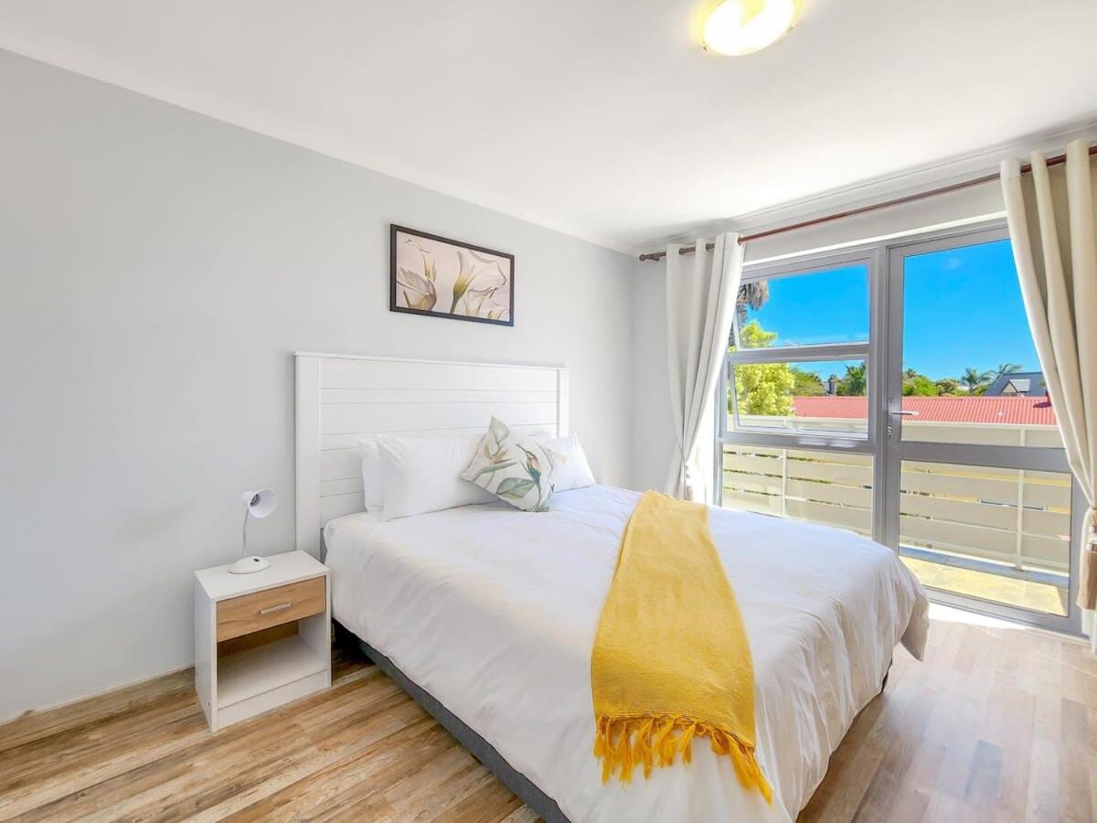 Tranquil Family Escape: Pool Balcony * Cape Town